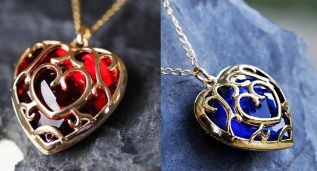 zelda-heart-container-necklace-blue-and-red